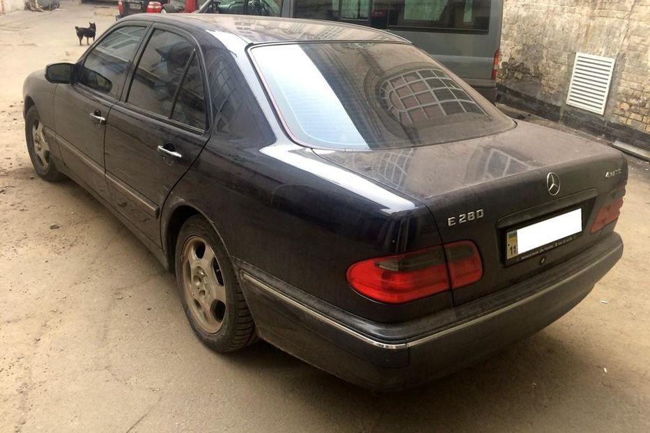 Продам Mercedes-Benz E-Class 4matic 2000 года в Киеве