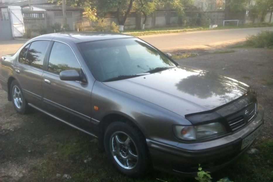 Продам Nissan Maxima 1998 года в Одессе