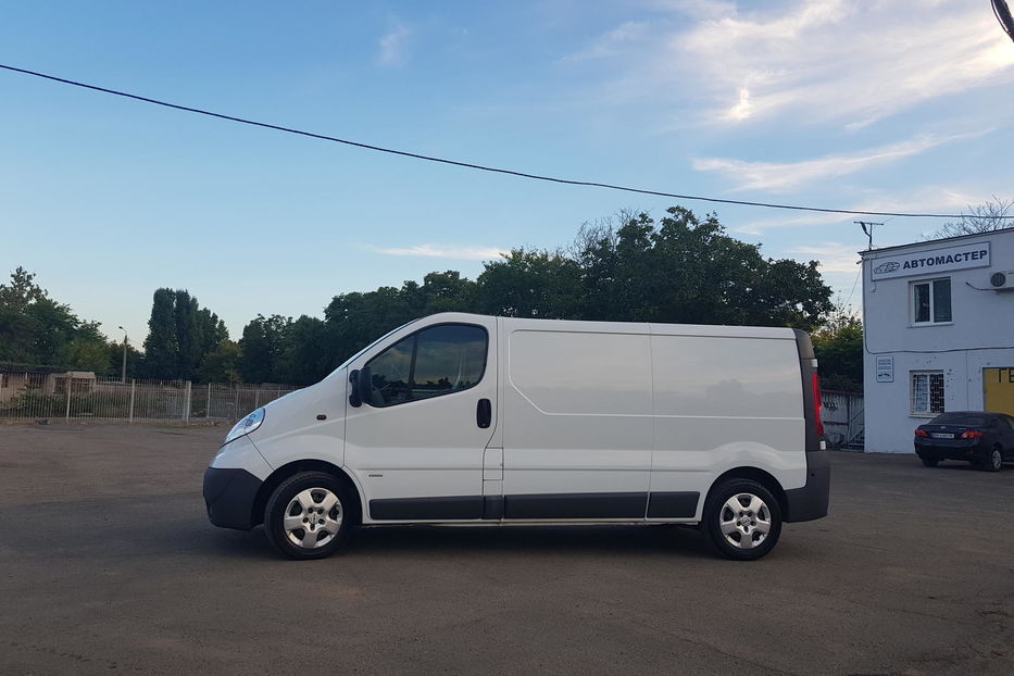 Продам Opel Vivaro груз. LONG 115 AC 2013 года в Одессе