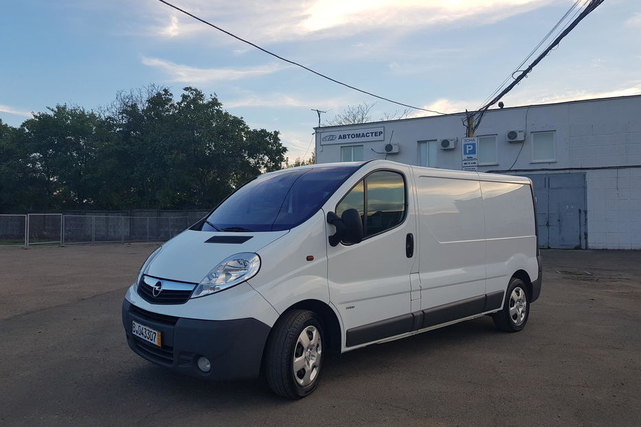 Продам Opel Vivaro груз. LONG 115 AC 2013 года в Одессе