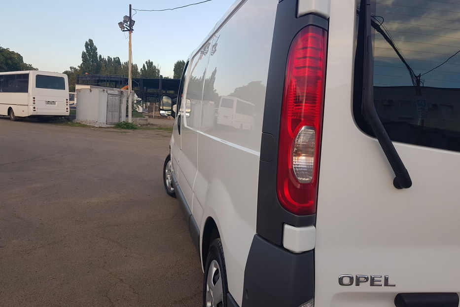 Продам Opel Vivaro груз. LONG 115 AC 2013 года в Одессе