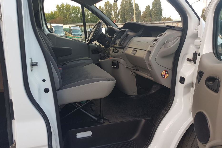 Продам Opel Vivaro груз. LONG 115 AC 2013 года в Одессе