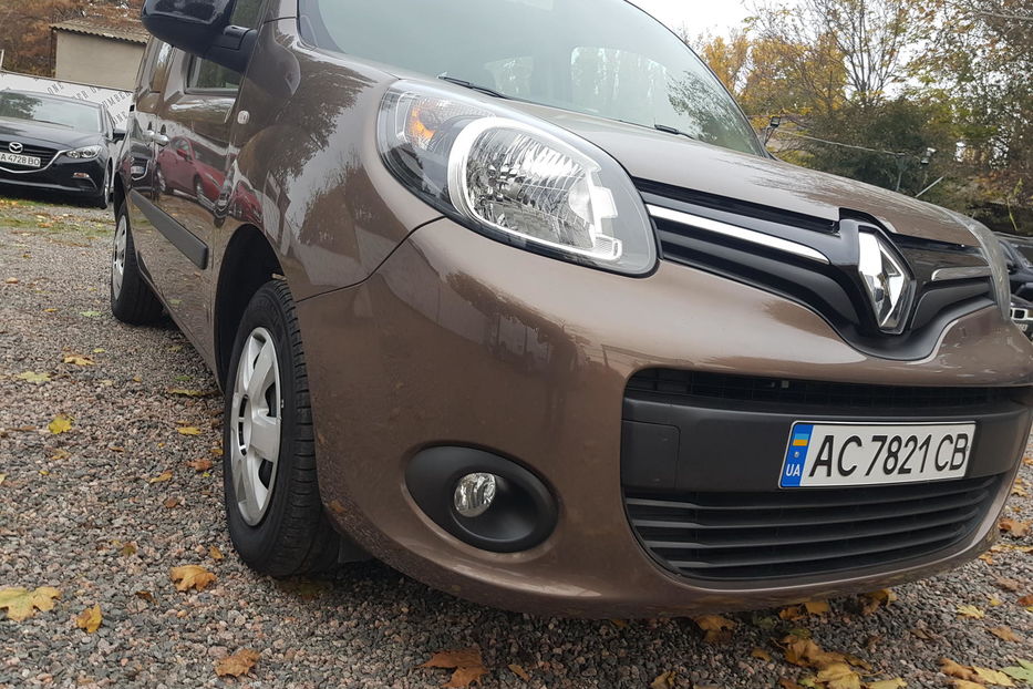 Продам Renault Kangoo пасс. пасс 66 kW AC 2015 года в Одессе