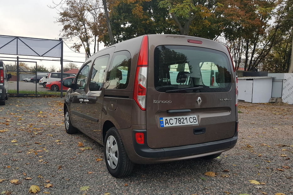 Продам Renault Kangoo пасс. пасс 66 kW AC 2015 года в Одессе