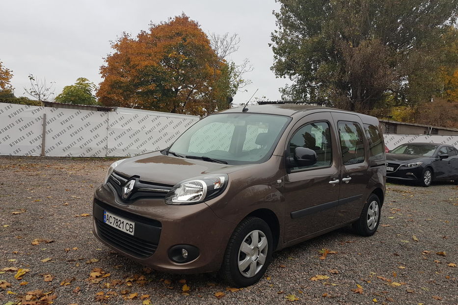 Продам Renault Kangoo пасс. пасс 66 kW AC 2015 года в Одессе