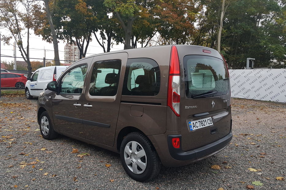 Продам Renault Kangoo пасс. пасс 66 kW AC 2015 года в Одессе