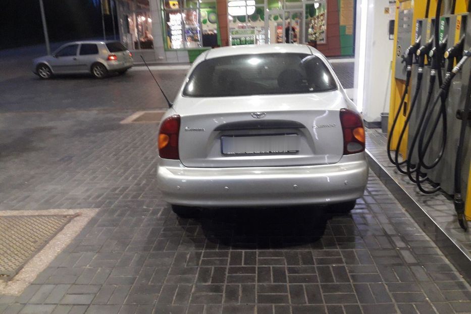 Продам Daewoo Lanos 1,6 АКПП 2003 года в Киеве