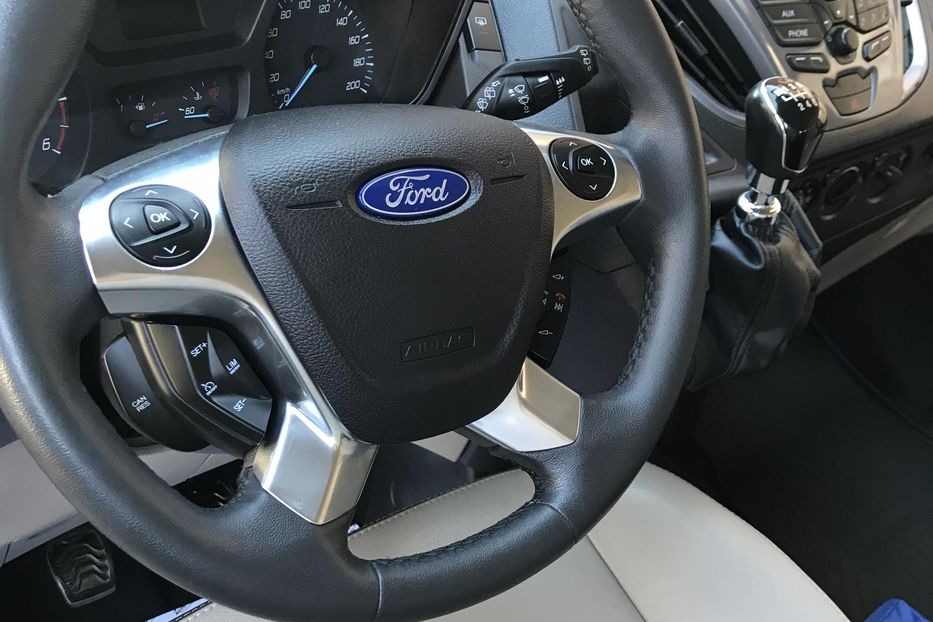 Продам Ford Tourneo Custom 2015 года в Луцке