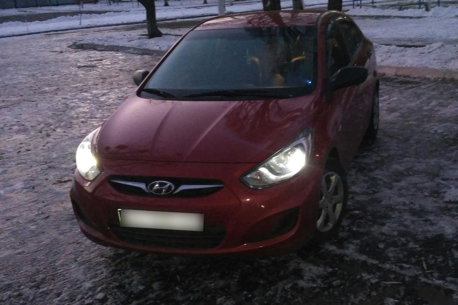 Продам Hyundai Accent  2013 года в Киеве