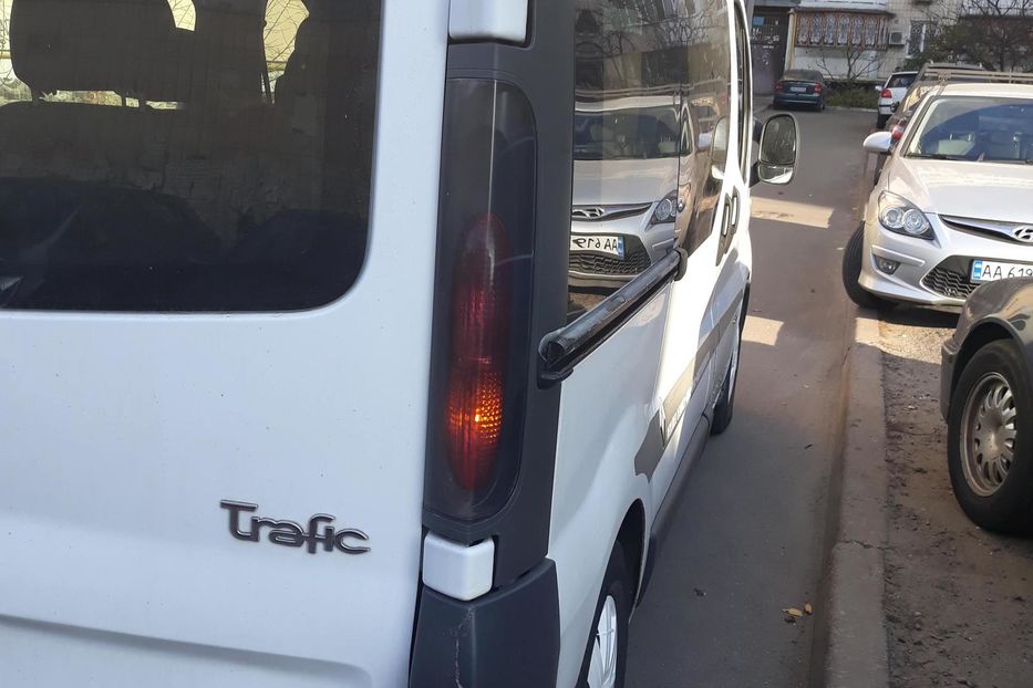 Продам Renault Trafic пасс. 2005 года в Киеве