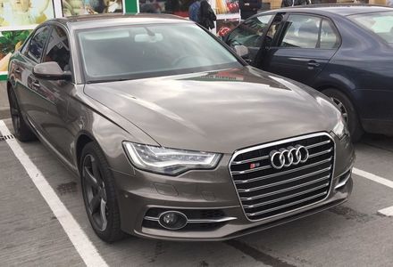 Продам Audi A6 3.0 TFSI quattro 2012 года в Харькове