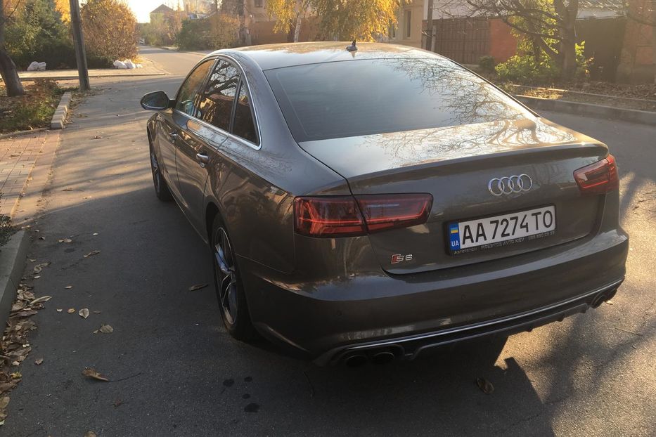 Продам Audi A6 3.0 TFSI quattro 2012 года в Харькове