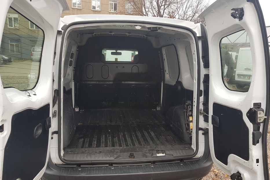 Продам Renault Kangoo груз. 66kW AC 2014 года в Одессе