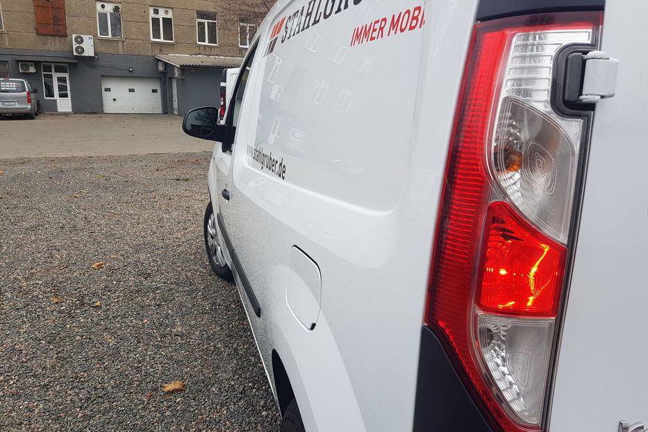 Продам Renault Kangoo груз. 66kW AC 2014 года в Одессе