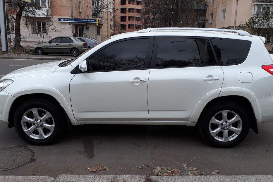 Продам Toyota Rav 4 2.4 Long 2010 года в Одессе