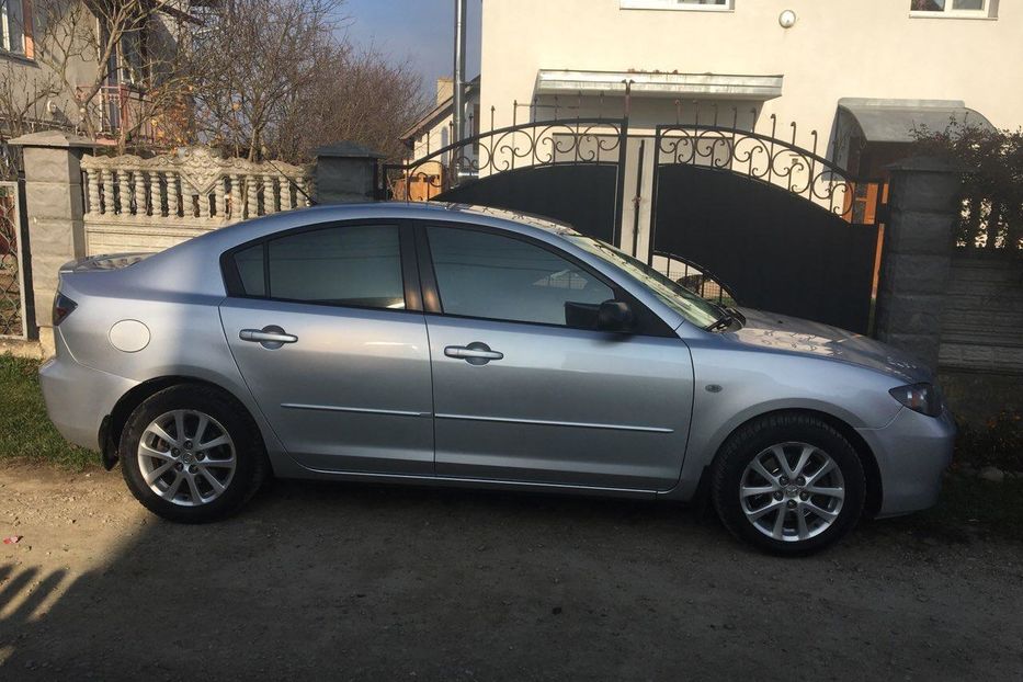 Продам Mazda 3 2009 года в Ивано-Франковске