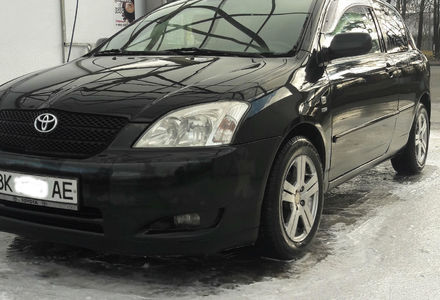 Продам Toyota Corolla 2003 года в Ровно