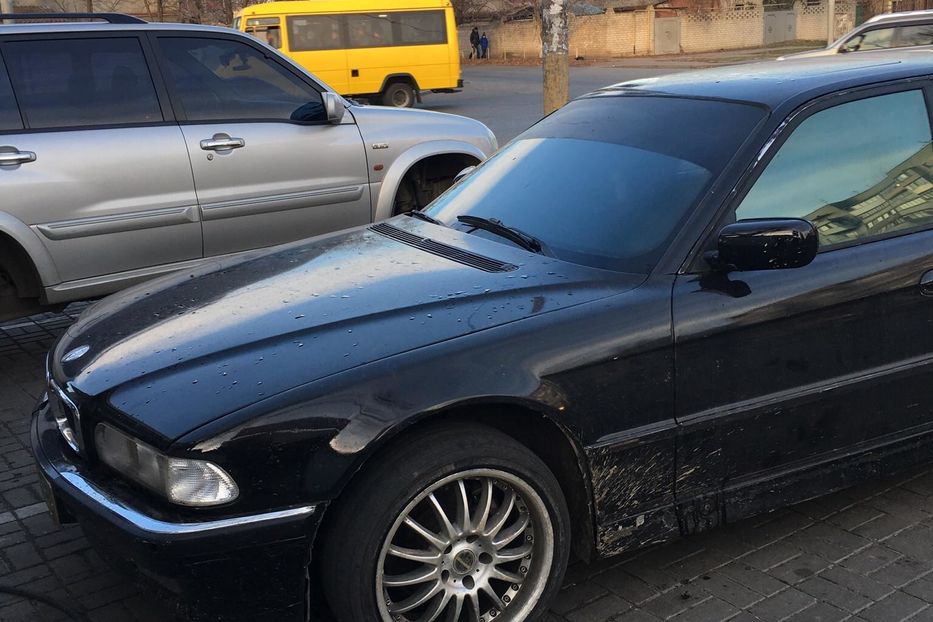 Продам BMW 740 1995 года в Одессе