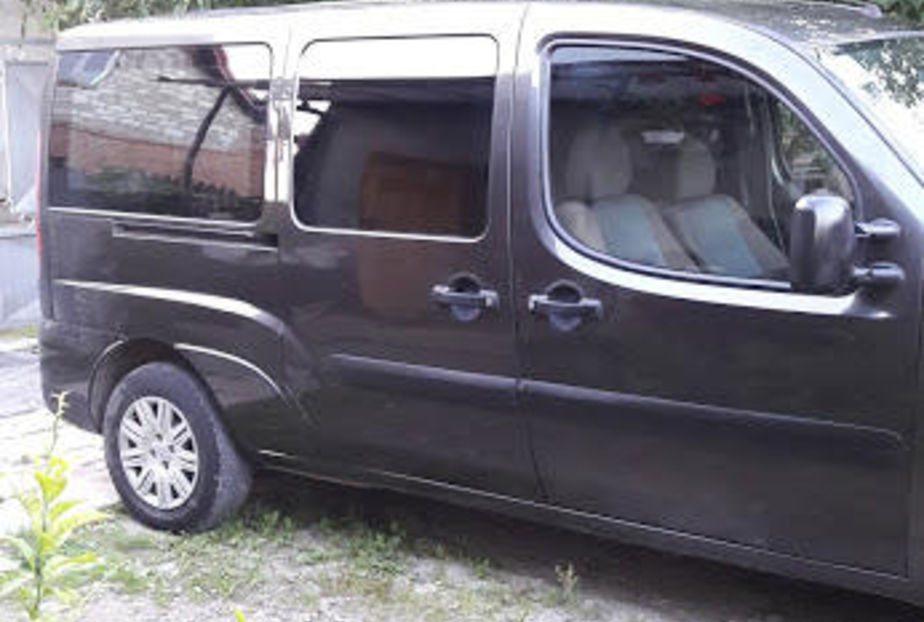 Продам Fiat Doblo пасс. MAXI 2007 года в Львове