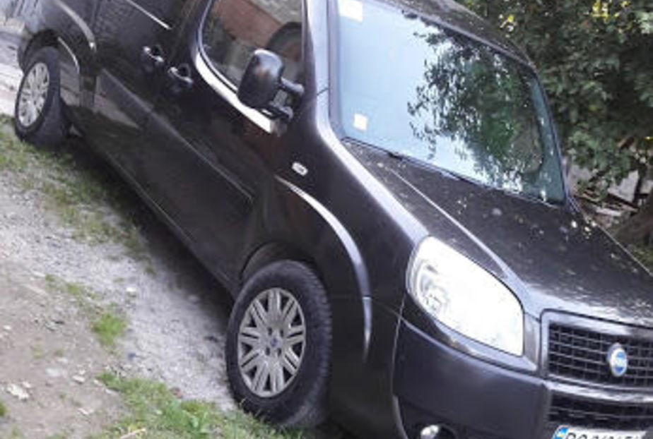 Продам Fiat Doblo пасс. MAXI 2007 года в Львове