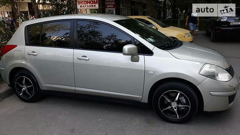 Продам Nissan TIIDA 2006 года в Одессе