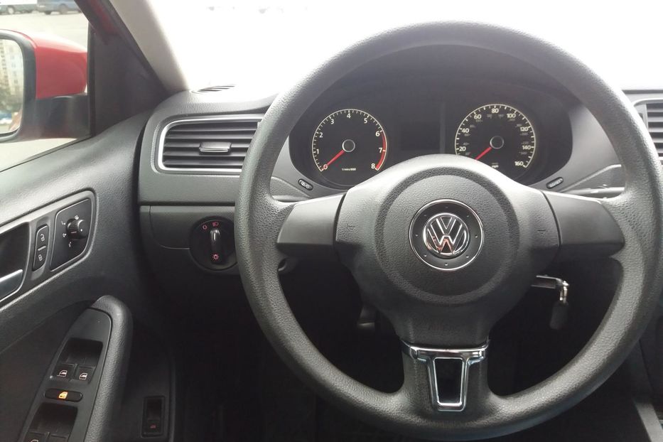 Продам Volkswagen Jetta 2012 года в Харькове