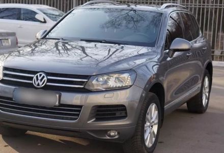 Продам Volkswagen Touareg 2012 года в Киеве