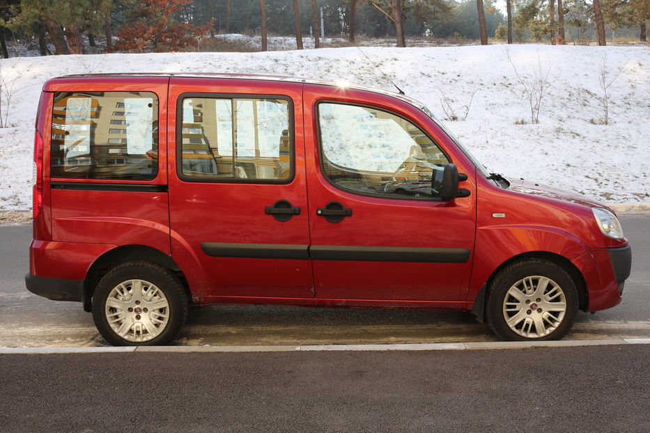 Продам Fiat Doblo пасс. 2008 года в Киеве