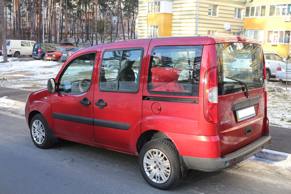 Продам Fiat Doblo пасс. 2008 года в Киеве