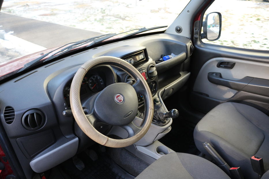 Продам Fiat Doblo пасс. 2008 года в Киеве