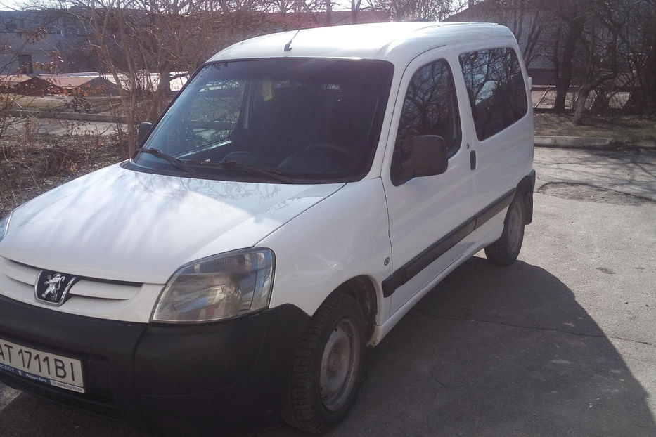 Продам Peugeot Partner пасс. 2005 года в г. Смела, Черкасская область