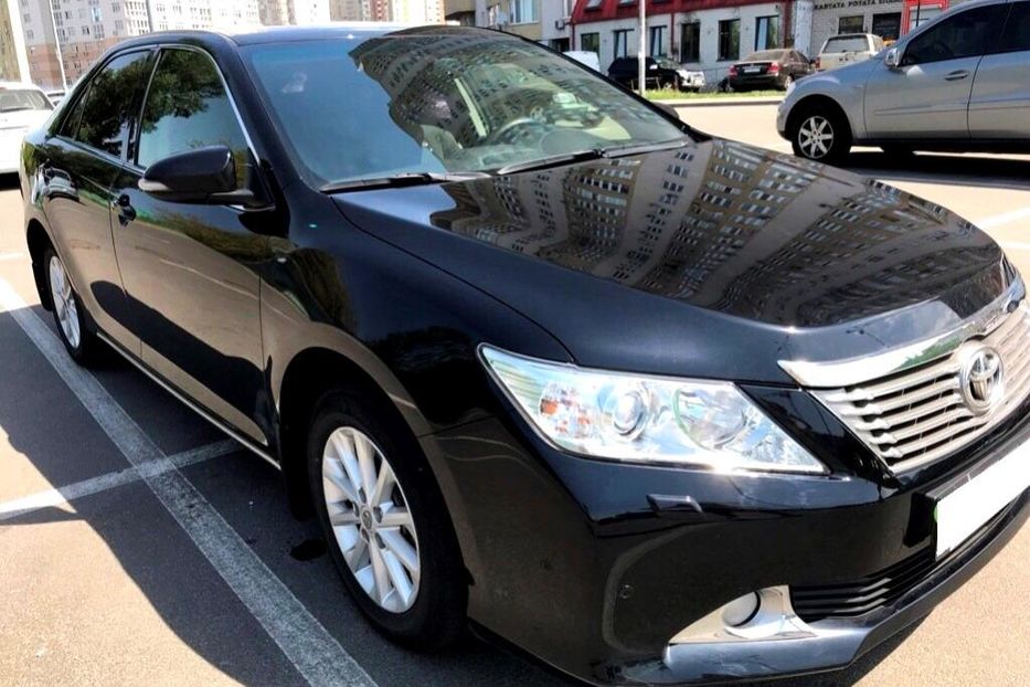 Продам Toyota Camry 2012 года в Киеве