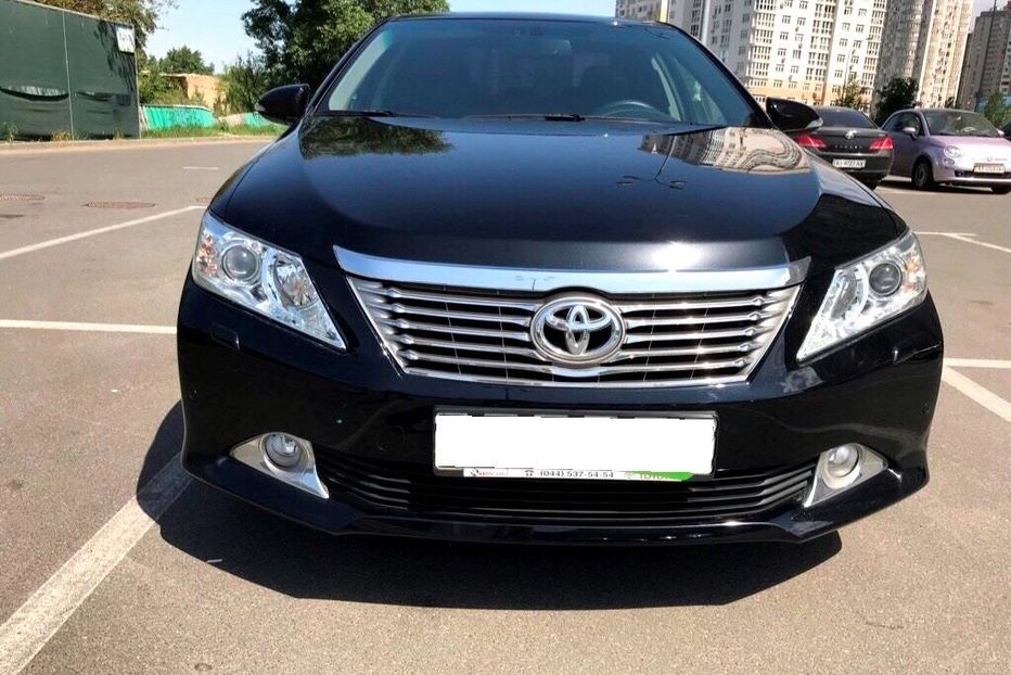 Продам Toyota Camry 2012 года в Киеве