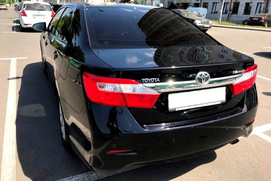 Продам Toyota Camry 2012 года в Киеве