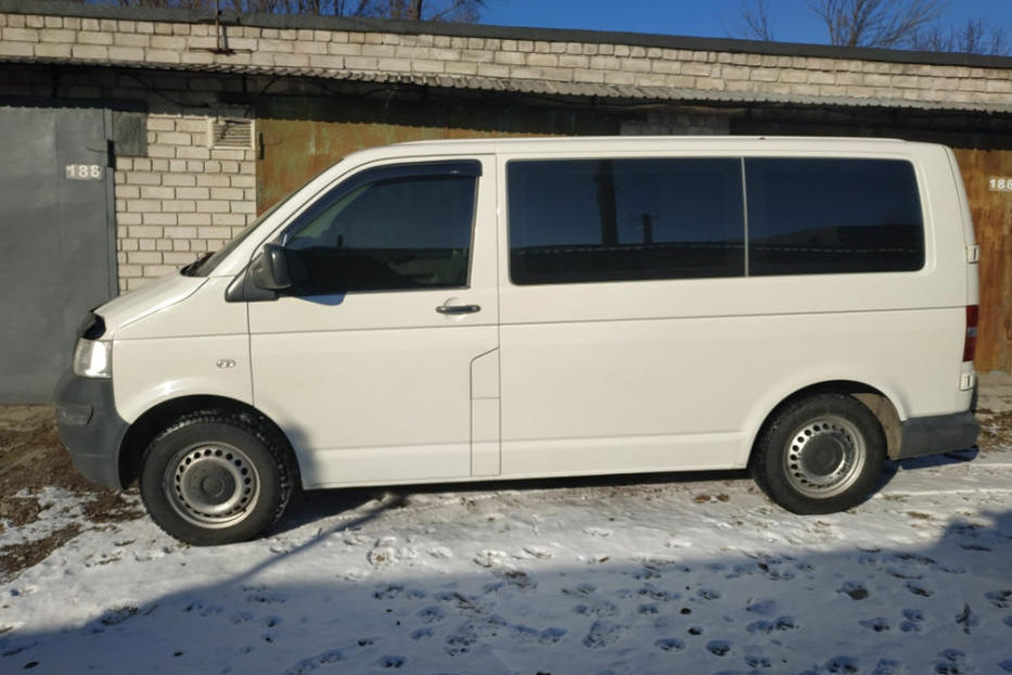 Продам Volkswagen T5 (Transporter) пасс. 2008 года в Днепре