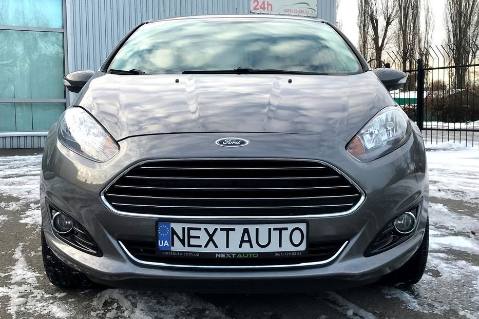 Продам Ford Fiesta TITANIUM 2013 года в Киеве