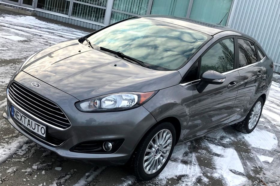 Продам Ford Fiesta TITANIUM 2013 года в Киеве