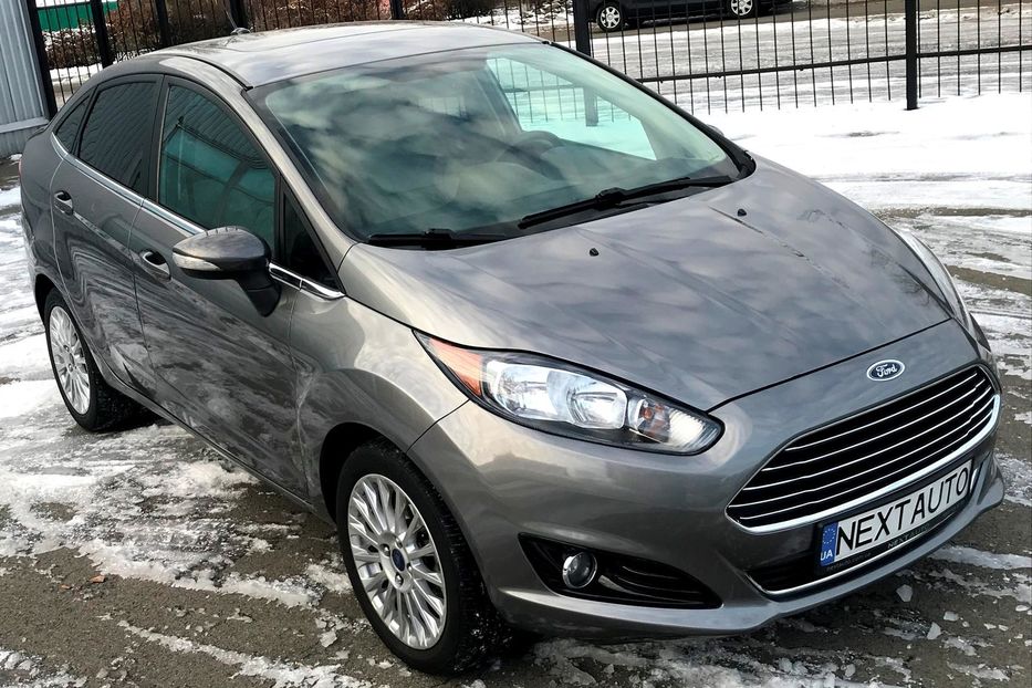 Продам Ford Fiesta TITANIUM 2013 года в Киеве