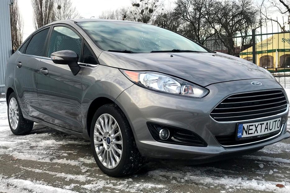 Продам Ford Fiesta TITANIUM 2013 года в Киеве