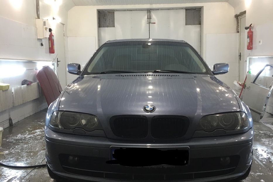 Продам BMW 330 2000 года в Харькове