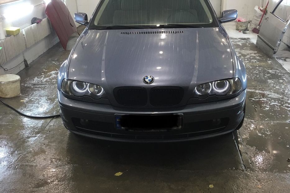 Продам BMW 330 2000 года в Харькове