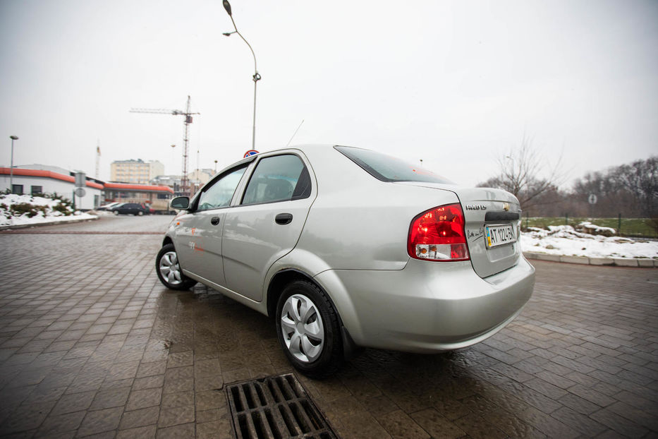 Продам Chevrolet Aveo 1.5i 2004 года в Ивано-Франковске