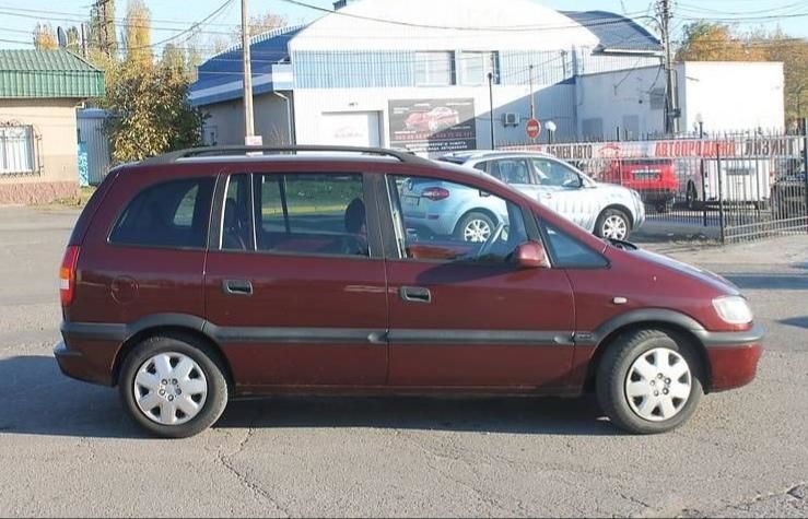 Продам Opel Zafira 2002 года в Николаеве