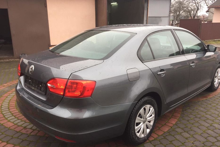 Продам Volkswagen Jetta 2013 года в Львове