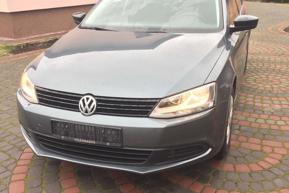 Продам Volkswagen Jetta 2013 года в Львове