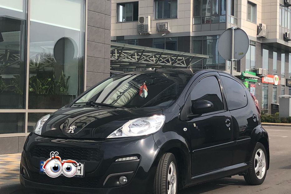 Продам Peugeot 107 2012 года в Киеве