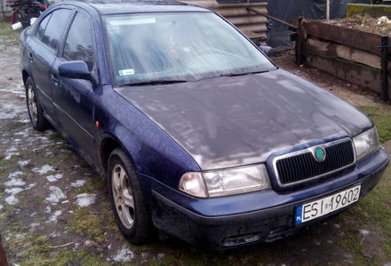 Продам Skoda Octavia 1.8 бензин 1998 года в Львове