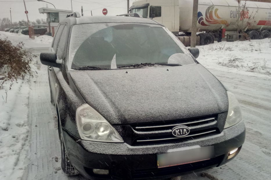 Продам Kia Carnival ex 2007 года в Харькове