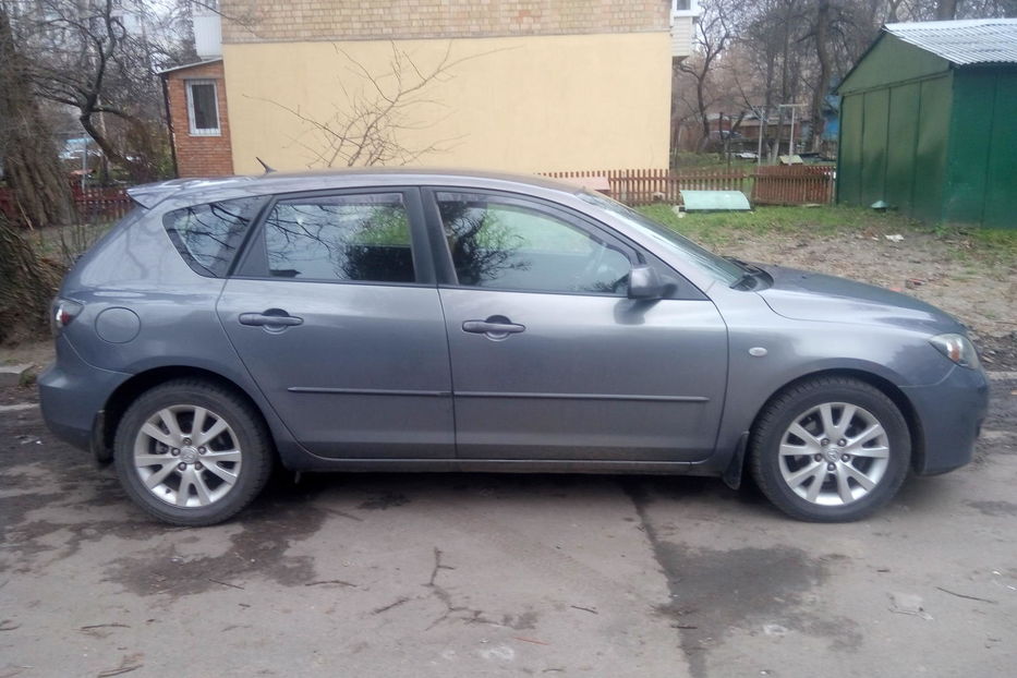 Продам Mazda 3 1,6 2007 года в Киеве