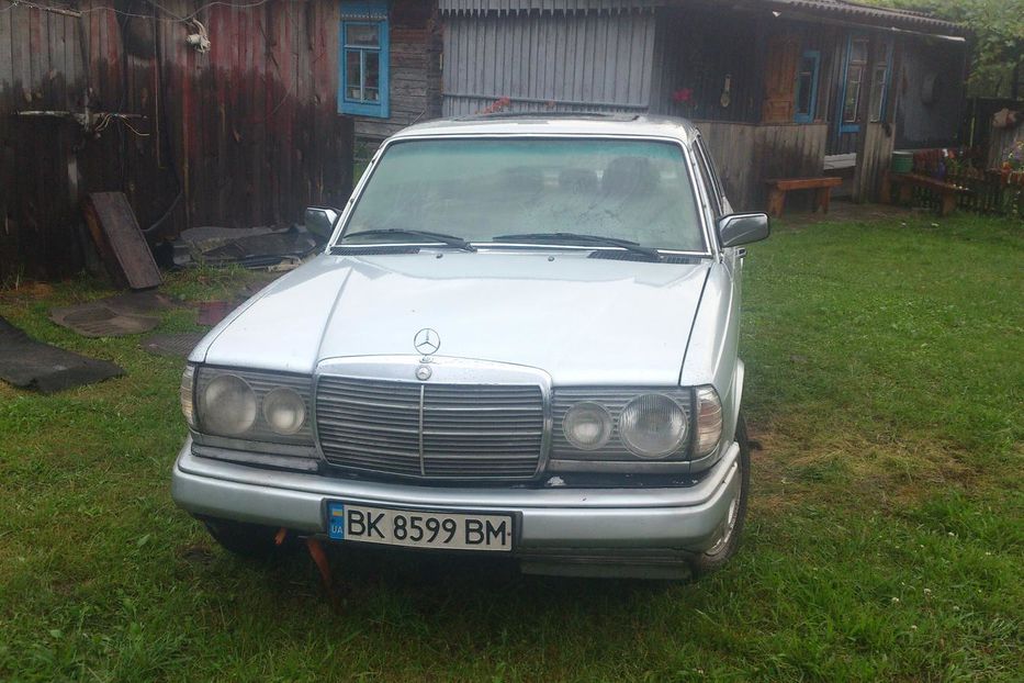 Продам Mercedes-Benz 300 1982 года в Ровно